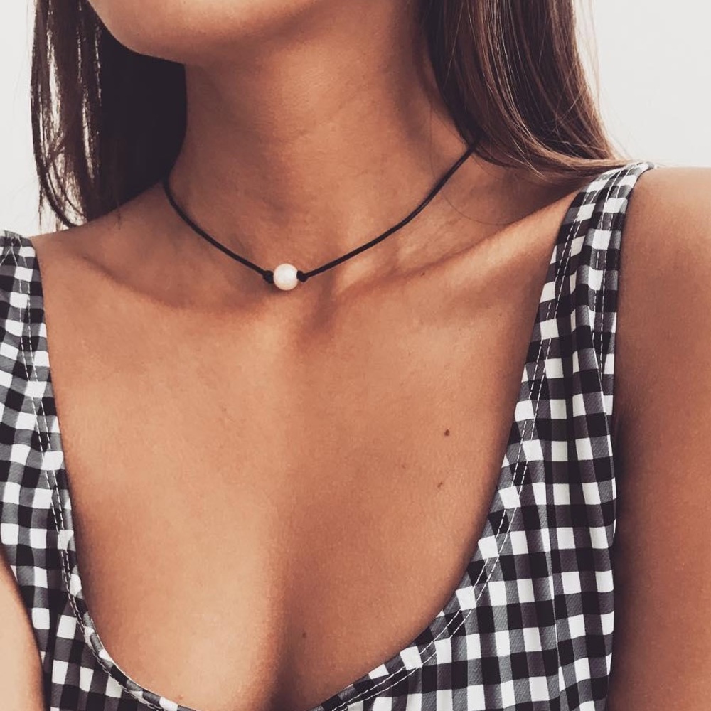 simple pearl choker